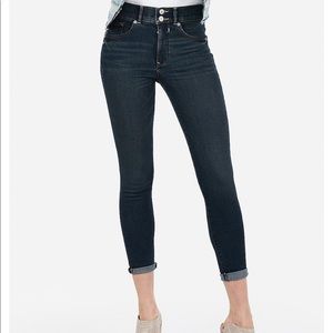 Express Cropped High Rise Legging. Denim Perfect!